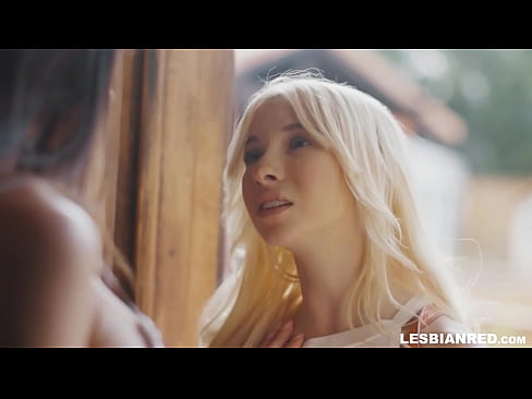 ❤️ Dívka se po několika měsících vrátí domů a skončí u lízání kundy své nevlastní matky ❤️❌ Tvrdé porno u porna cs.corona-pass.ru ﹏