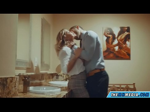 ❤️ Když vás na veřejných záchodcích svádí prsatá blondýna. ❤️❌ Tvrdé porno u porna cs.corona-pass.ru ﹏